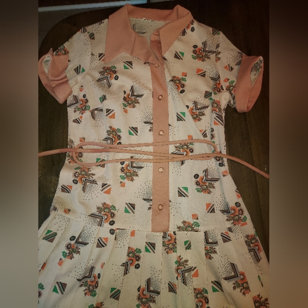Vintage Pleated Dress with Belt